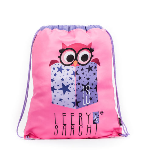 The perfect pink drawstring bag for carrying your wet swimwear, beach towel, library books, sporting needs and a variety of your other favourite items. Use at school or home on the weekend!